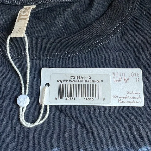 Spell very rare, Stay Wild Moonchild singlet, small.